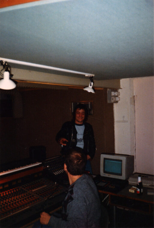 1990_04_011_Marginal-Face-Record