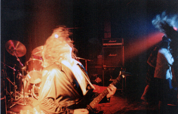 Keen_Act_live_10