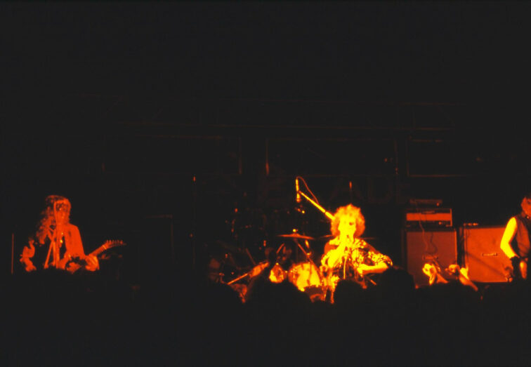 RPlive18038512
